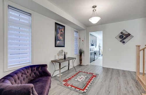 Springwater House | Sassafras Oasis | Sleeps 14 | All-Season Retreat Near Barrie
