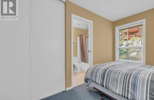 Big White Ski Resort Cabin | Secluded ,cozy cabin that will give you great memories!