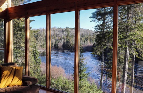 Bancroft Cottage | Secluded Luxury Cottage with Sauna, Private Swimming & Trails