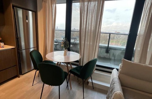 The Queensway Apartment | Serene Cozy 1BDRM Condo near Sherway Mall, Lakeshore, & Airport