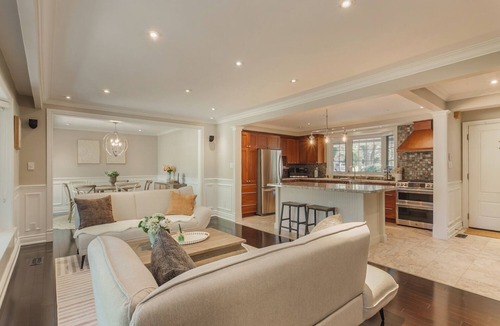 Markham House | Serene Hidden Oasis Villa In Markham