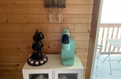 Blind Bay Cabin | Shuswap getaway in beautiful Blind Bay!