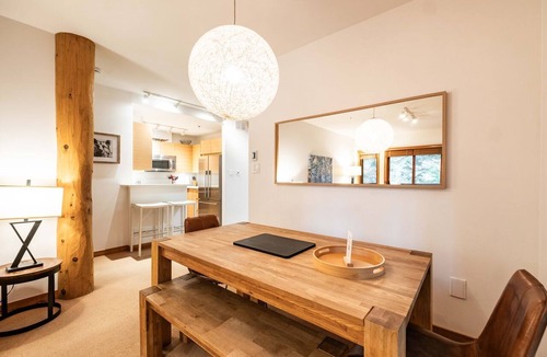 Nordic Estates Condo | Ski in/out | BBQ | Complex pool & Hot tub | Garage