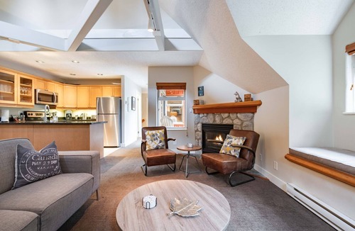 Whistler Creekside Condo | Ski in/out | Creekside Gondola | Pool and hot tub