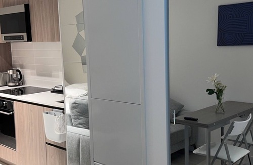 Mount Pleasant West Apartment | Sleek stylish retreat in the heart of Toronto with a pool. Close to great places