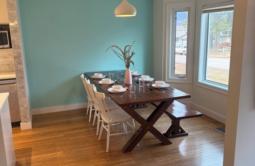Smithers House | Smithers Home | Ski, Fish & Chef's Kitchen