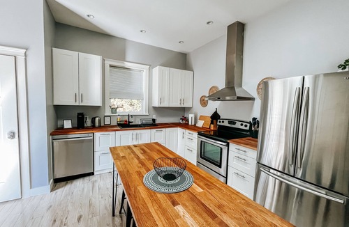 Otter Point House | Sooke BnB. The Otter Point Getaway. Relax & Rejuvenate in Nature. 5min to Sooke.