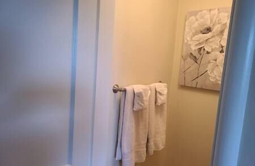 Halifax House | Sophistication by the Falls: A Boutique Retreat