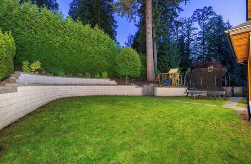 Surrey House | South Surrey Luxury Retreat White Rock 6 Ensuites Sleeps 12