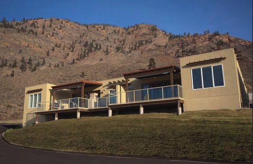 Osoyoos House | Spacious 2-Bedroom Condo with Incredible Views in Osoyoos