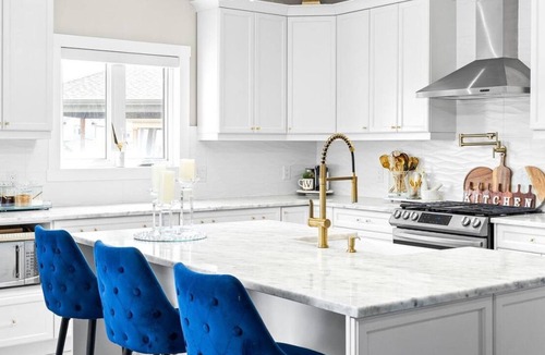 Welland House | Spacious 4-Bedroom Retreat next to Welland Waterpark – Perfect for Families!"