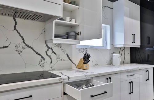 Port Credit House | Spacious 5-bedroom house in wonderful Mississauga Port credit near waterfront