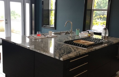 Saint John House | Spacious 6-bedroom house in marvelous Saint John with WiFi