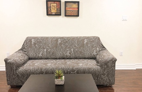 Meadowvale Village House | Spacious Affordable Private Suite| Ensuite Bath | Free Parking | Pearson Airport