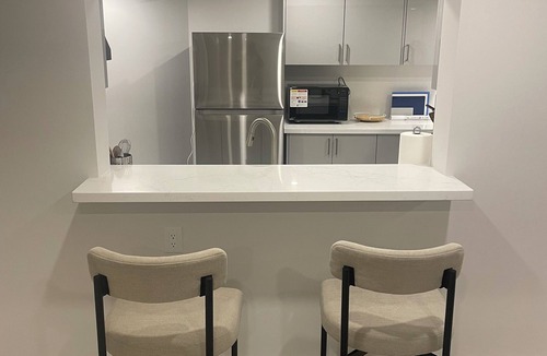 Rouge Apartment | Spacious Basement Apartment in Rouge Hill Near Highway 401