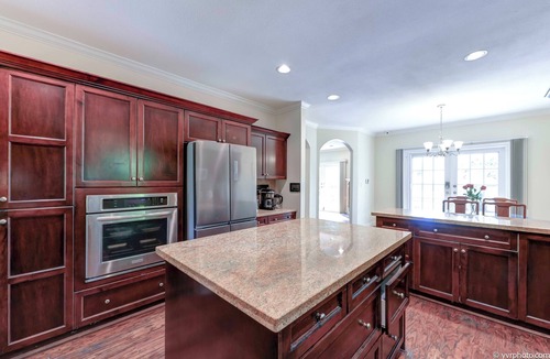 Dunbar House | Spacious Dunbar 5BR Home | 3600sq ft | 3 King Beds