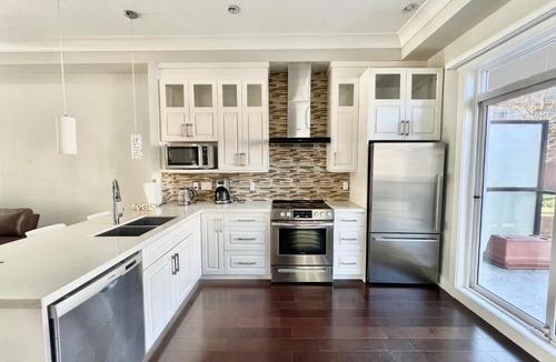 Richmond City Centre House | Spacious Home in Richmond