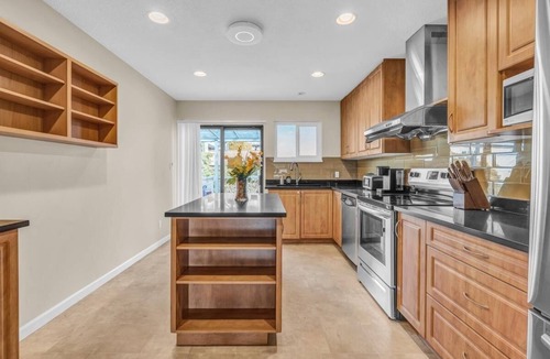 Fraserview House | Spacious house suit for family reunion and vacation