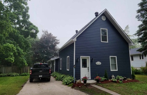 Port Elgin House | Spacious, modern home - 5 minute walk to Port Elgin beach & restaurants.
