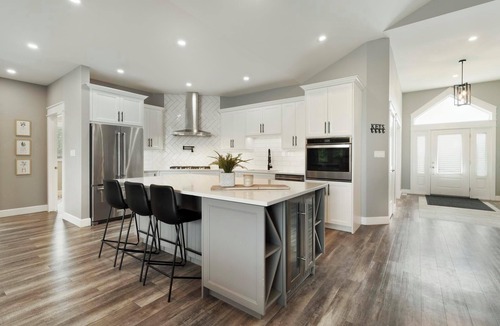 Dashwood Cottage | Spacious Modern Lake House with Private Beach