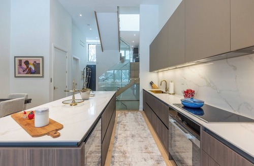 Midtown Toronto House | Spacious Newly Built home in the heart of Toronto
