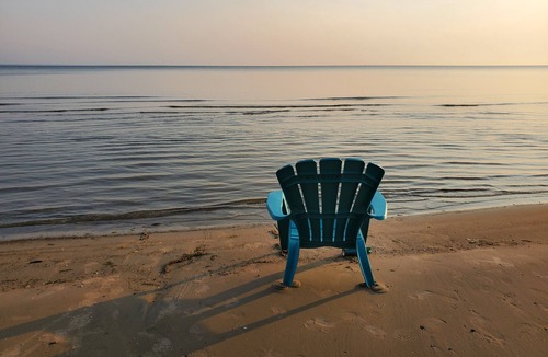 Waverly Beach House | SPECTACULAR LAKE FRONT HOUSE ON CRESENT BEACH FORT ERIE ONTARIO CANADA