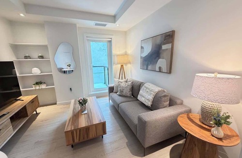 North End Apartment | Spotless 1 BR in North End HFX with 6 appliances