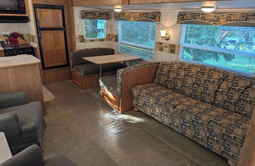 Cloyne House | Springdale Trailer at Bon Echo Family Campground | Rustic Stay w/Beach Access