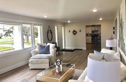 Stanhope House | Stanhope 3bdrm Waterfront Home - Monthly/nightly Oct-June & weekly Summer 2025