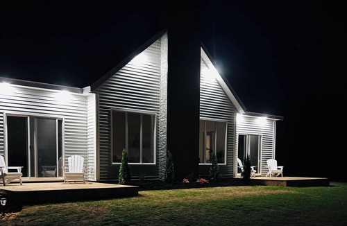 York House | Stanhope Beach Daze Retreat