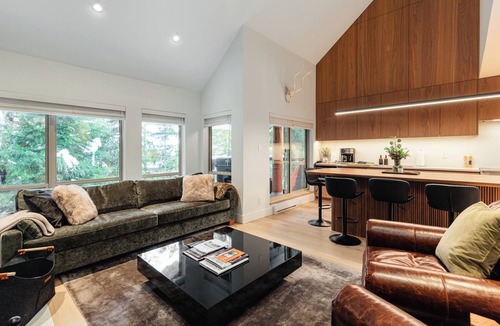 Upper Village House | Steps to Ski-In/Out | Luxury 3BR | Renovated 2025 | Hot Tub Access | Managed by Aloha Whistler