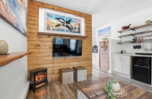 Ucluelet Apartment | Steps to Terrace Beach & Trails Whale’s Tail