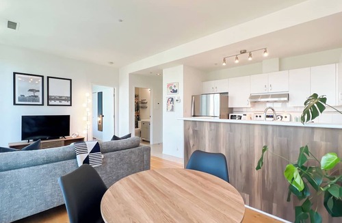 Downtown Vancouver Condo | Stunning 1-Bedroom Condo in the Heart of Vancouver