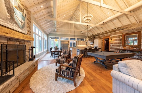 Glen Huron House | Stunning 6+ bdrm, 4 bath log cabin with spectacular large addition.