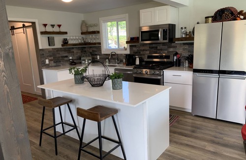 Okanagan-Similkameen House | Stunning lake views in the heart of wine country!