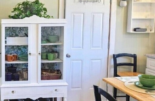 Prospect Bay Apartment | Stunning Lakefront Studio 25 mins to scenic Peggy's Cove and downtown Halifax.