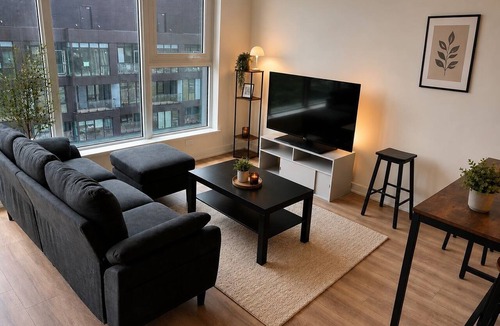 Wynford-Concorde Apartment | Stylish 1bed1bath| Parking | Gym | Sauna|4ppl