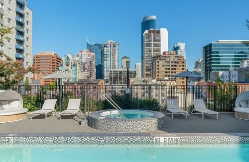 Downtown Vancouver Apartment | Stylish 1BR Suite in Yaletown w/Balcony & Views