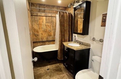 Ottawa Division House | Stylish basement bedrooms