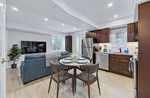 Bracondale Hill Hotel | Stylish Modern Family Suite with Patio