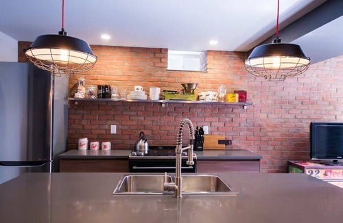 Old Toronto Apartment | Stylish One Bedroom Apartment in the Junction Triangle