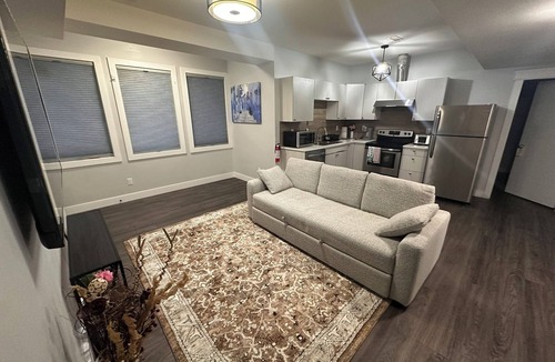 Prince George House | Stylish Open Cozy & Contemporary Living Space