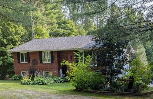 L'Amable Bed & Breakfast | Suite in the Bush-Private Apartment