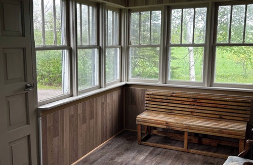 Colborne House | Summer Farmhouse-Hunting, Stargazing, BBQ-Sleeps 8