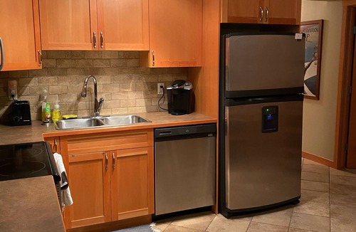 Windermere Condo | Summer Getaway on Lake Windermere