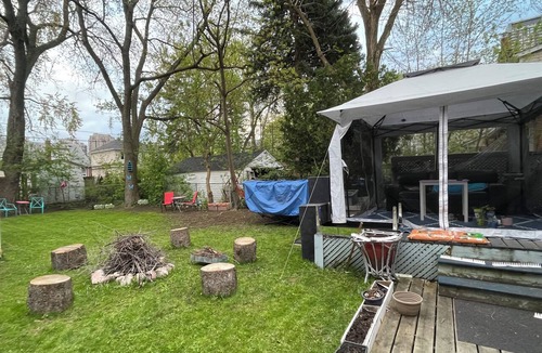 Willowdale House | Sunrise room. Wake up to the sun and birds singing in the heart of Toronto