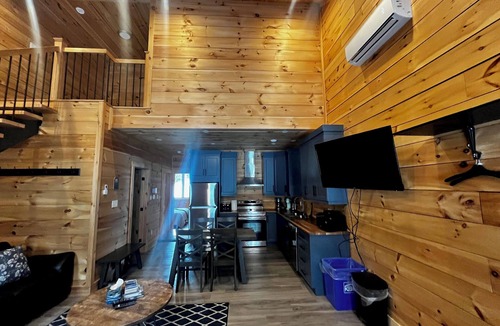 Woody Point Ski Chalet | Sunset Chalet #4 Super 4 Bedroom, Sleeps 8 Two Full Bathroom Kitchen-Living area