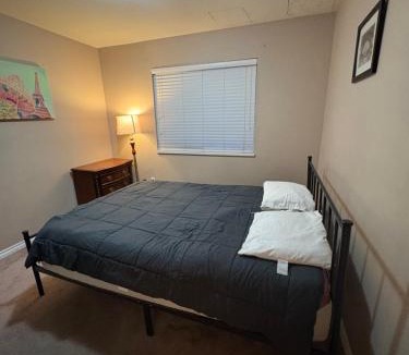 Newton House | Surrey Guesthouse near King George Blvd - Free Parking & Wi-Fi