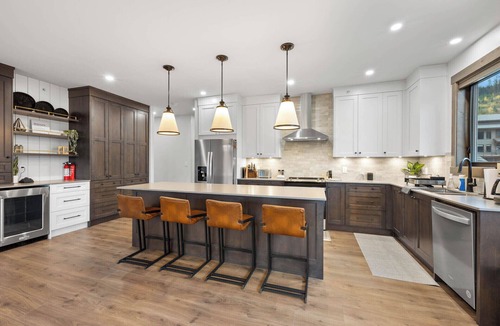 Kamloops House | Switchback Creek Two - 12 : Stunning, New 3BDRM/2BATH Townhome. Private H/T.