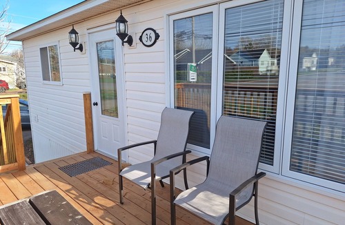 Botwood House | Terrys Place in Botwood, NL. Cozy 2 BR/2 bathrooms/cot/2 bathrooms. Sleeps 6.